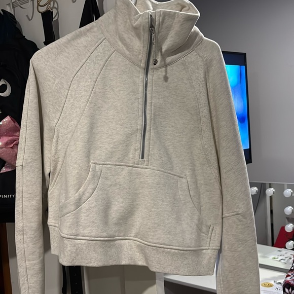 Lululemon scuba hoodie - Picture 1 of 3